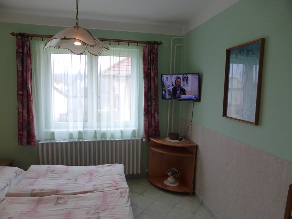 Napfeny Apartman Es Vendeghaz Егерсалок Екстер'єр фото