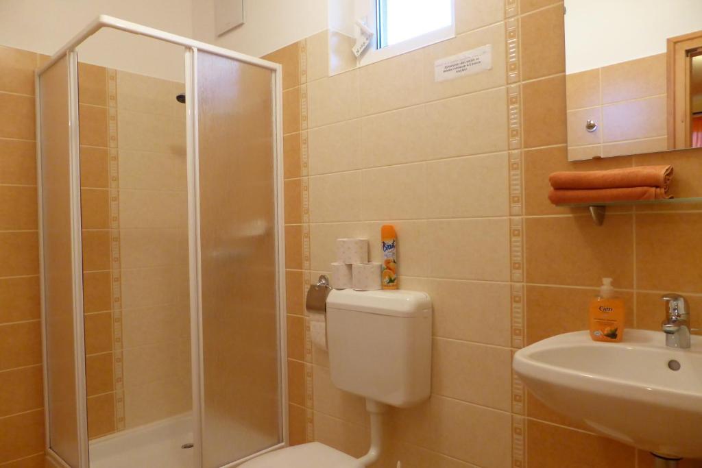 Napfeny Apartman Es Vendeghaz Егерсалок Номер фото