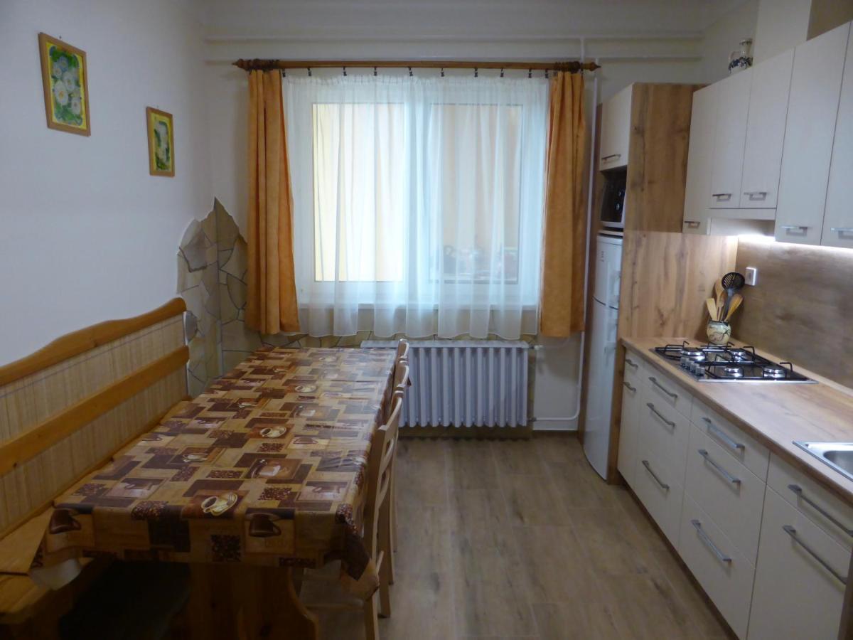 Napfeny Apartman Es Vendeghaz Егерсалок Екстер'єр фото